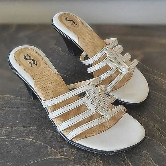 SoftWalk ivory patent leather-lined strappy mule sandals - Picture 2 of 11